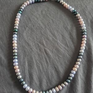 Elegant Multicolor Pearl Necklace